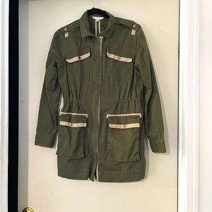Cabi army green anorak, utility style light jacket
